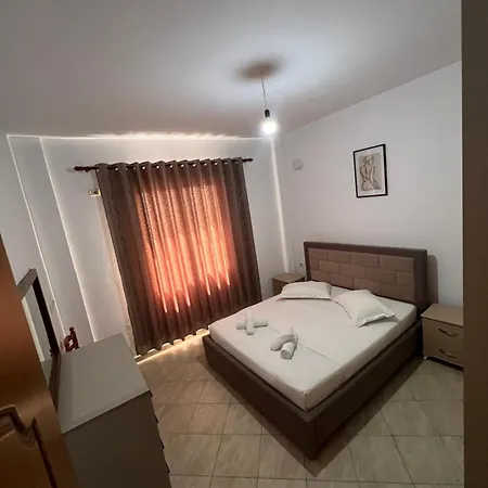 Πανσιόν Mandi's Εξαμίλιο